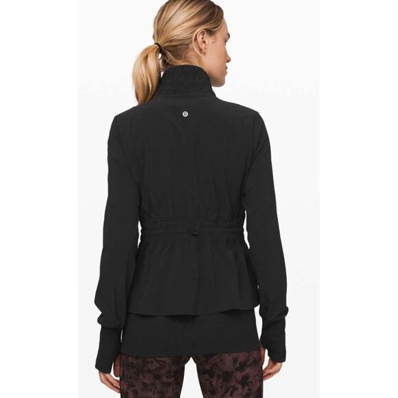 lululemon athletica Jackets & Blazers - Lululemon Women Sights Seen Jacket Sz 8 Lightweight Woven Sweatwicking Black
